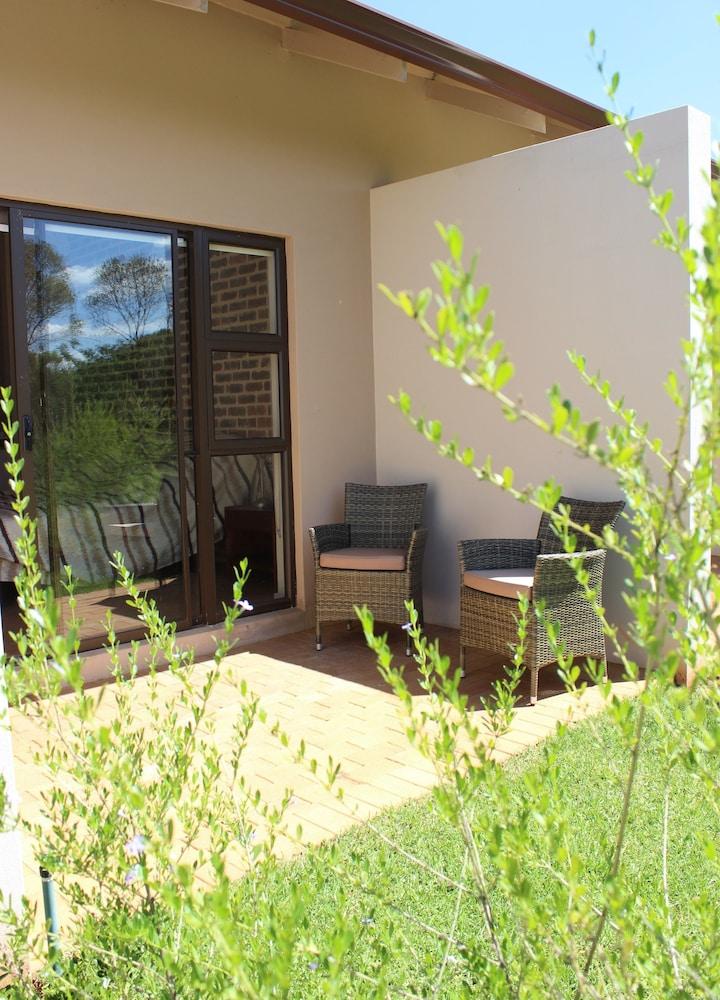 Esther's Country Lodge