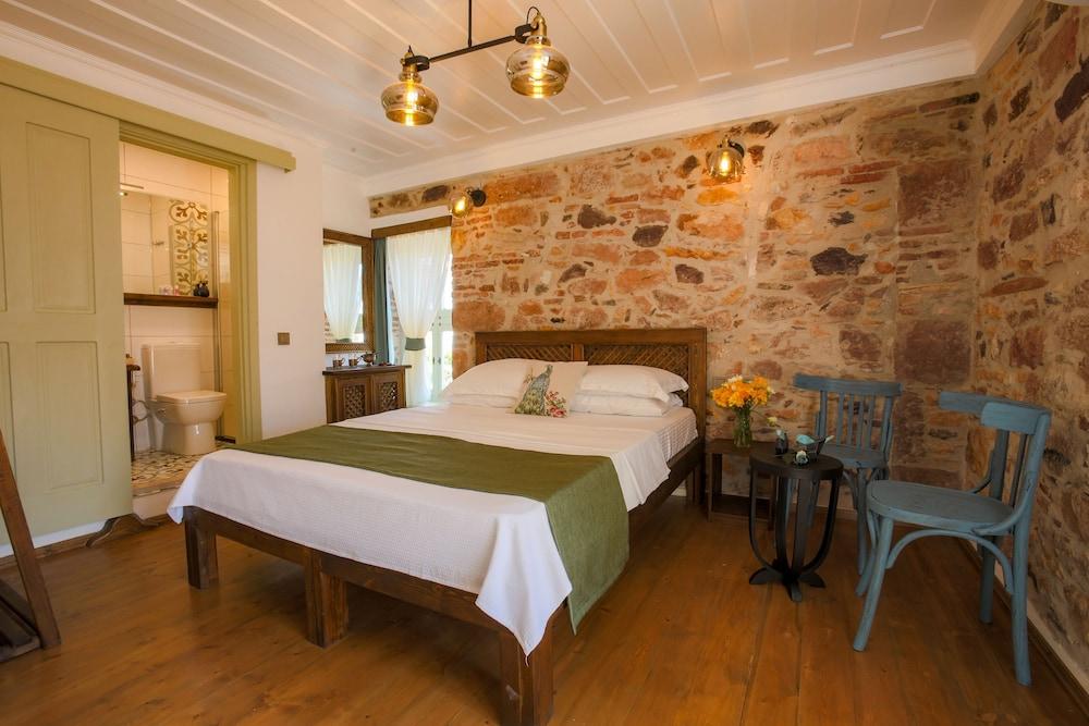 Cunda Tas Otel By Taze