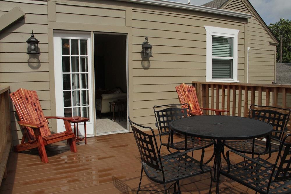 The Oaks Bed and Breakfast