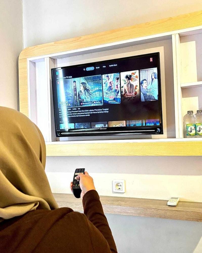 Front One Budget Hotel Slamet Riyadi Solo