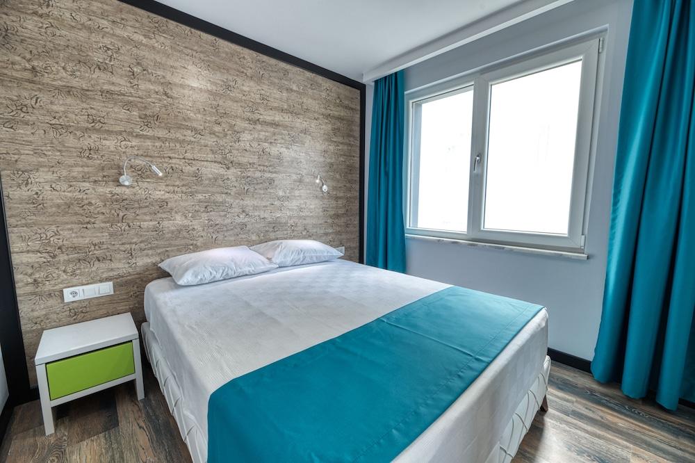 Grisverde Suites Hotel