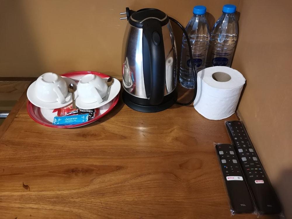 Nua Tone Resort & Cafe