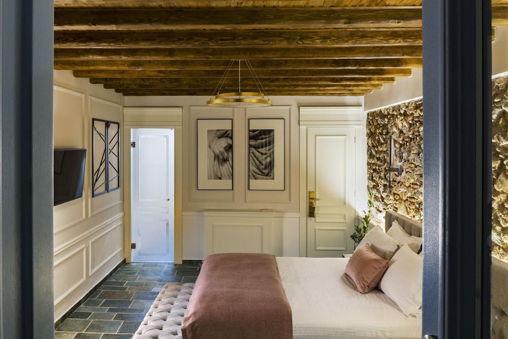 A77 Suites, Small Luxury hotels of the World