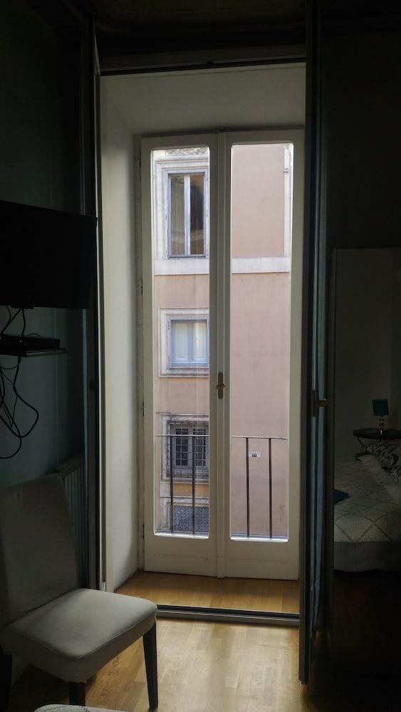 Domus Del Corso Spagna