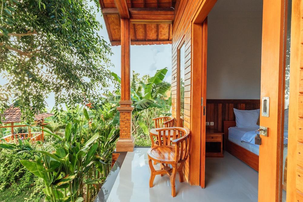 Green Valley Bungallow