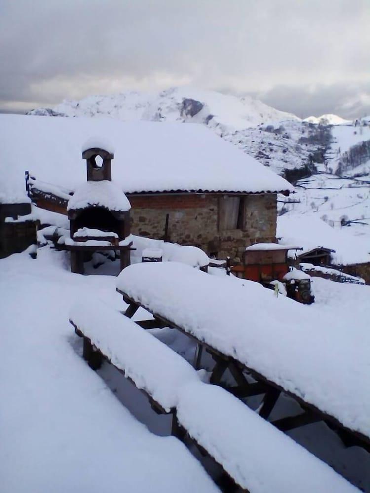 Albergue La Aldea - Hostel