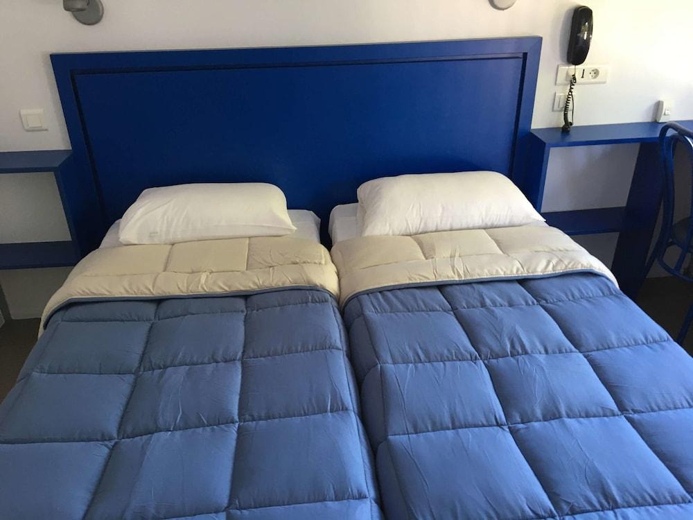 Hôtel Les Rives Bleues