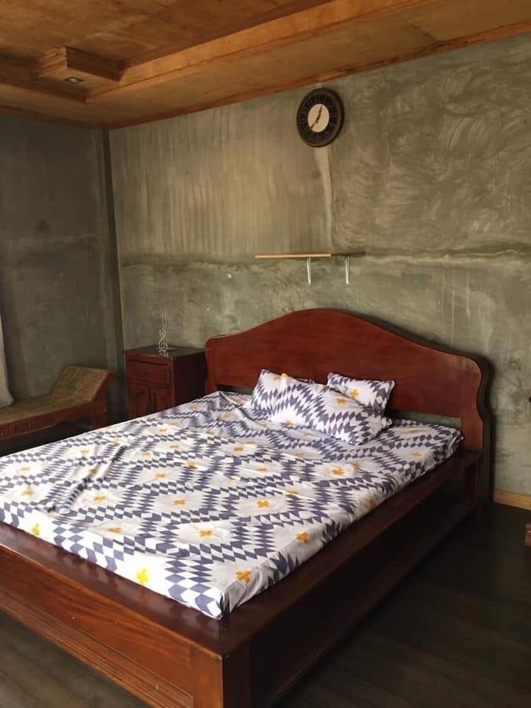 Madria's Pension House