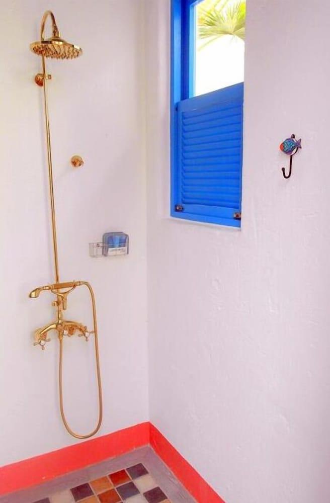 866 Oceanic View Villa