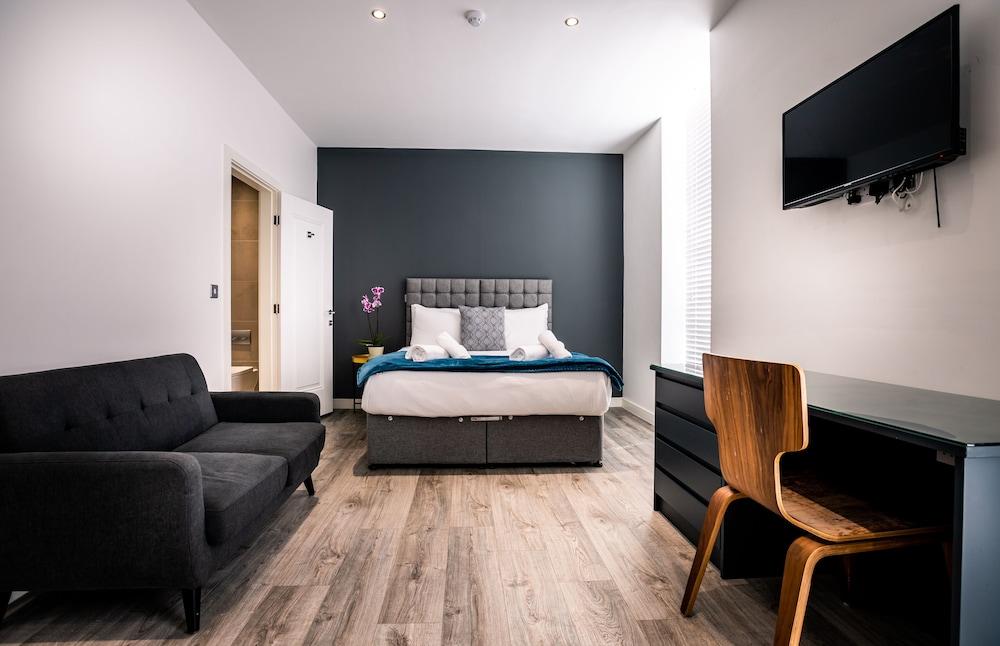 CityStop Apartments Newington