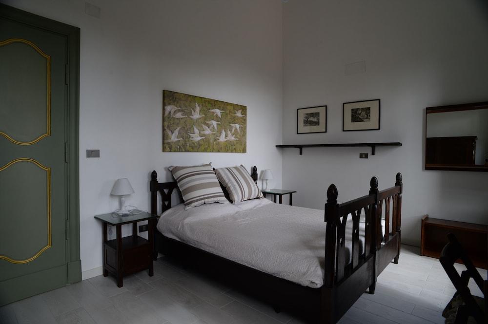 Vigna dell'Agrifoglio Home Residence di Eugenio Azzolini