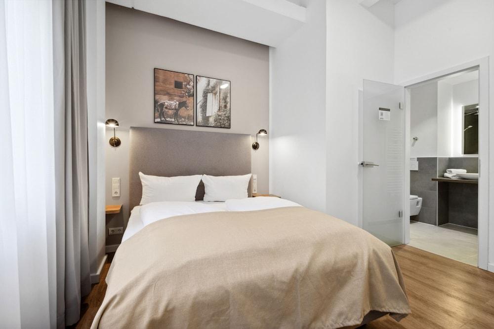 Limehome Munich Fritz-Erler Str.