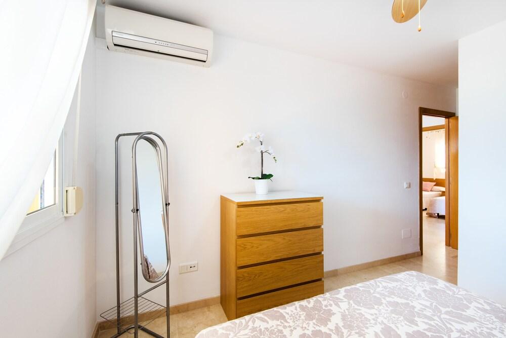 RentAndHomes Carvajal Playa