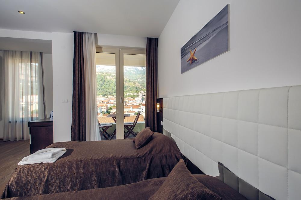 Sky View Luxury Apartments