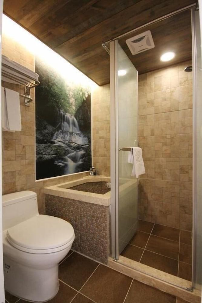 Ku Kuan Hotspring Hotel