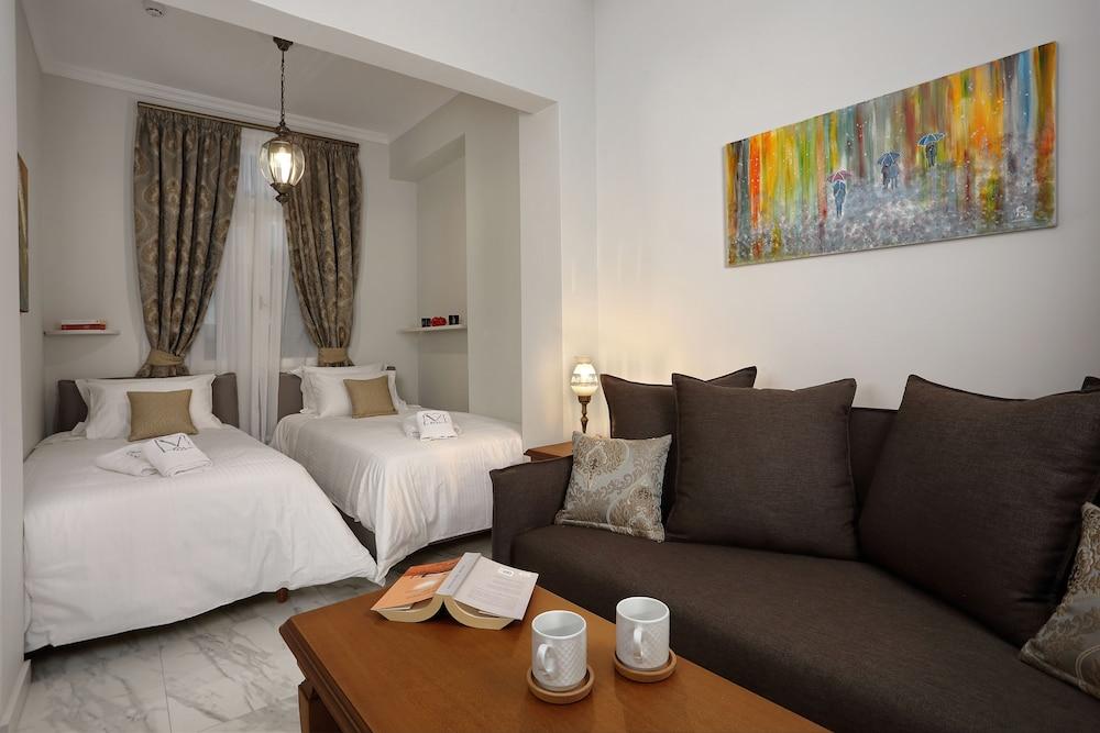 V1935 Luxurious Apartments