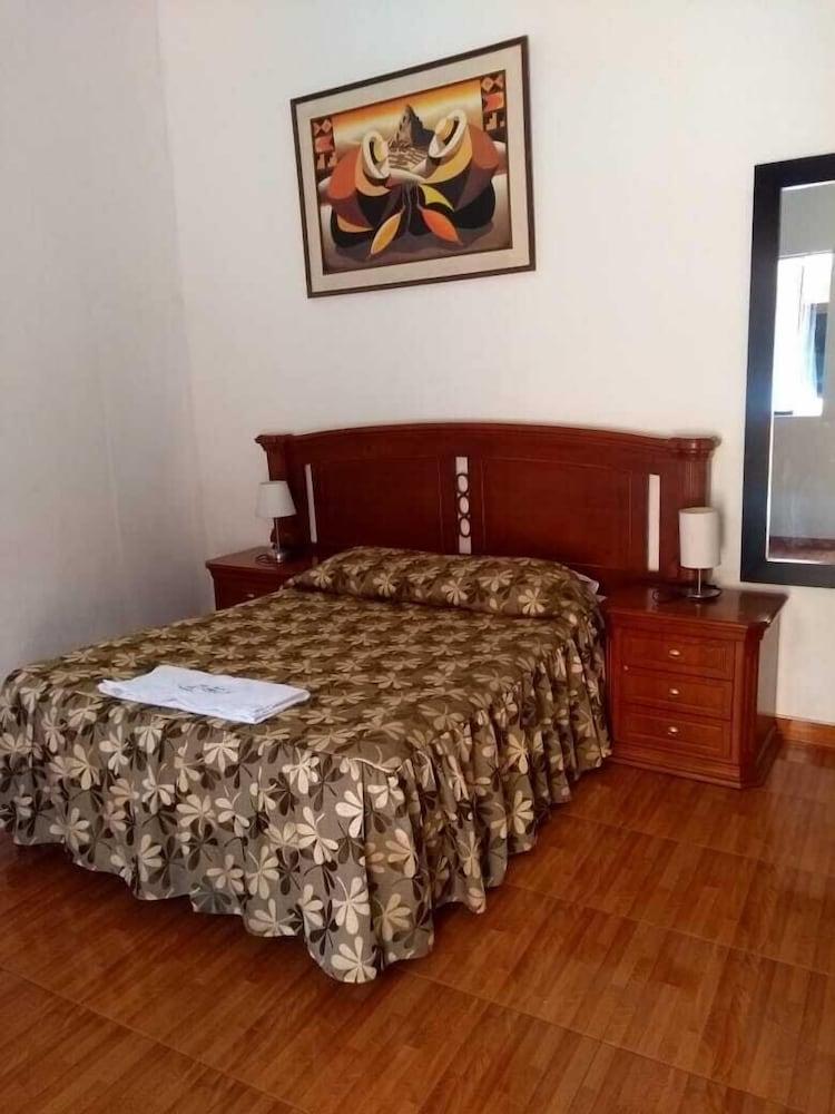 Hostal Characato Suite