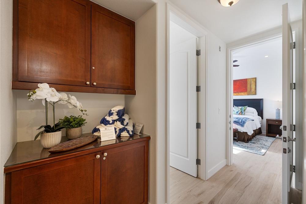 Heritage 3 Bedrooms H90 by RedAwning