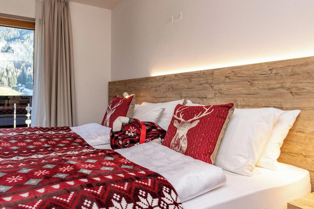 HOTEL KRONPLATZER HOF