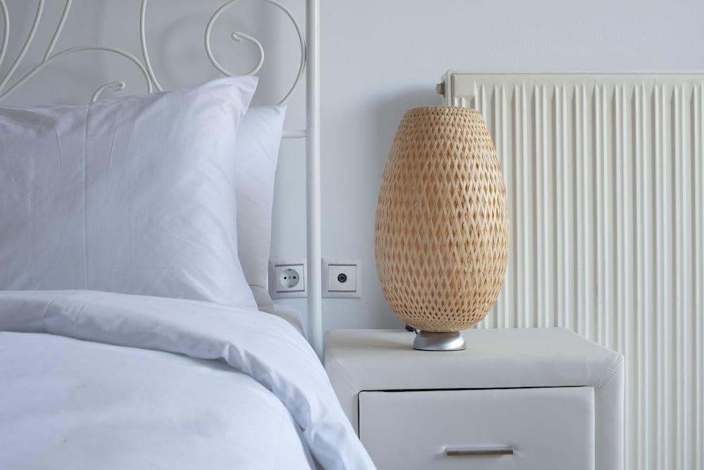 Glyfada, Modern Minimal Apartment