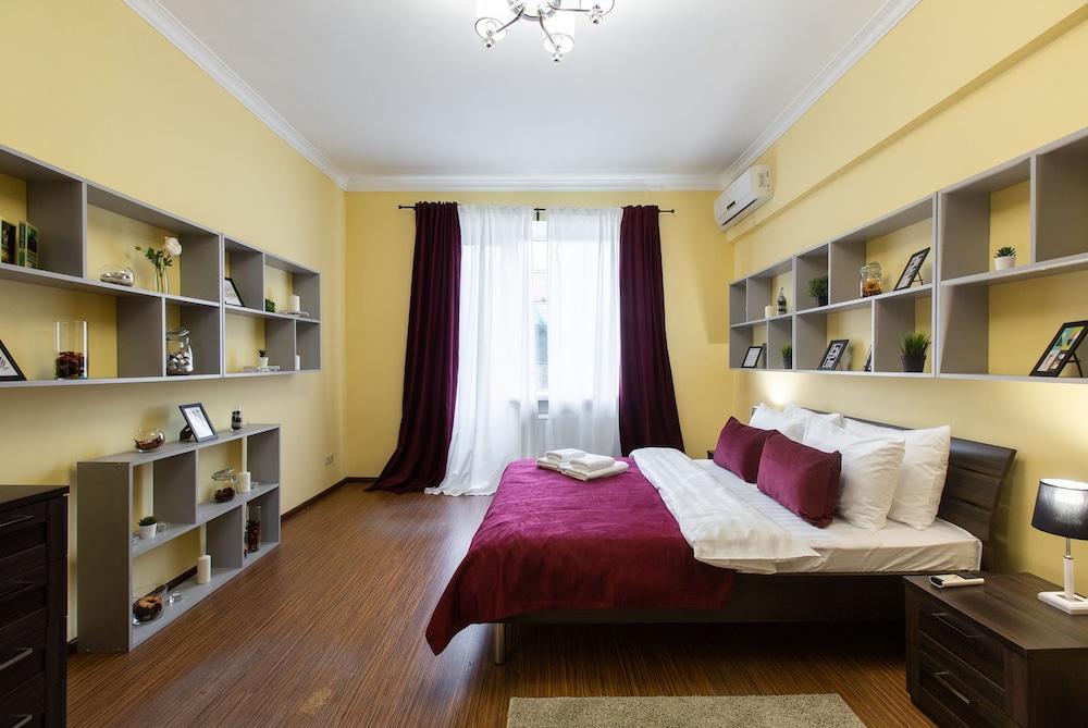 GoodAps Kutuzovskiy prospect 3 rooms