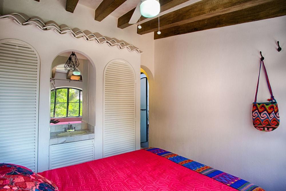 Casa Cielo 3 BR by Casago