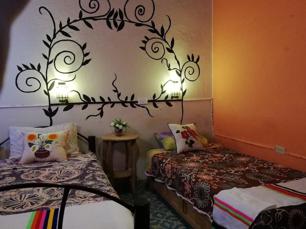 Casa de Huespedes Independencia