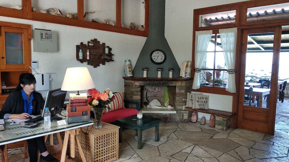 Grekis hotel & Apartments