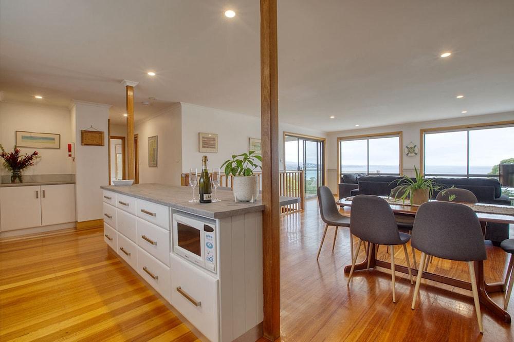 Lazy Wave Beach House