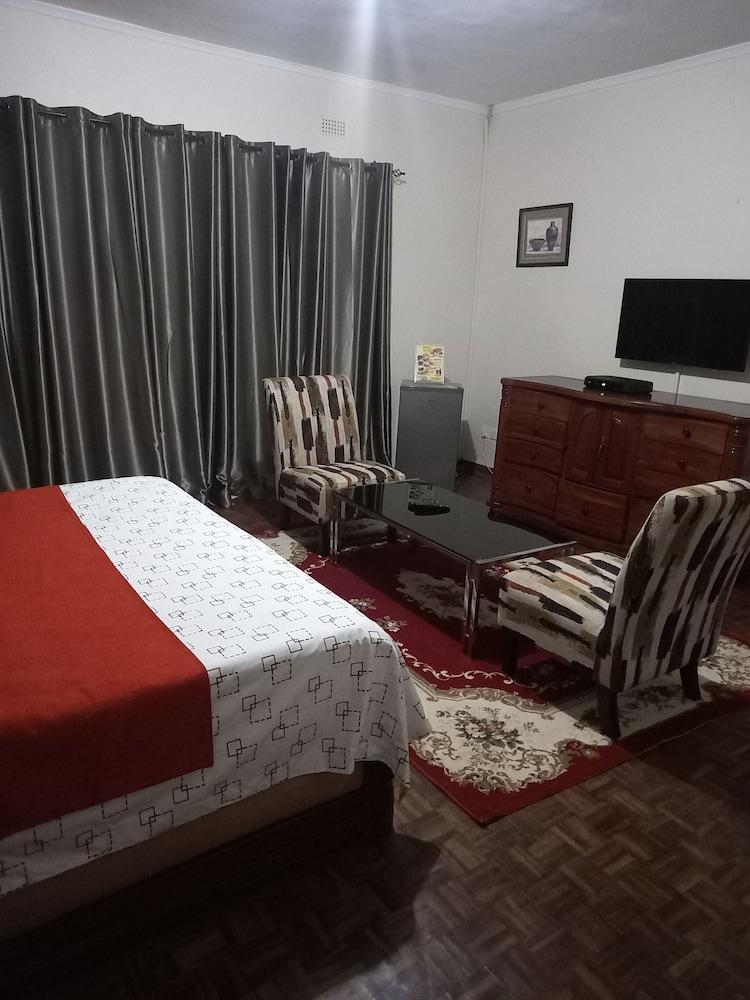 Las Palmas Guest House