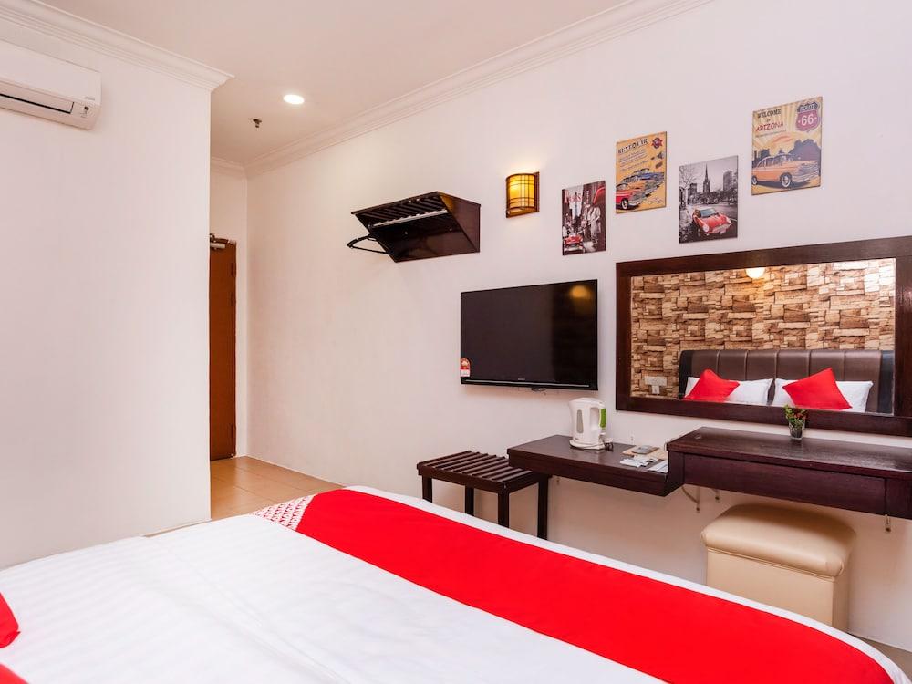 Super OYO 1114 Neo Pegasus Hotel