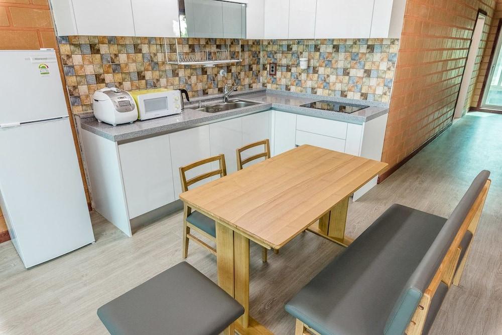 Haedoji Hwangto Town