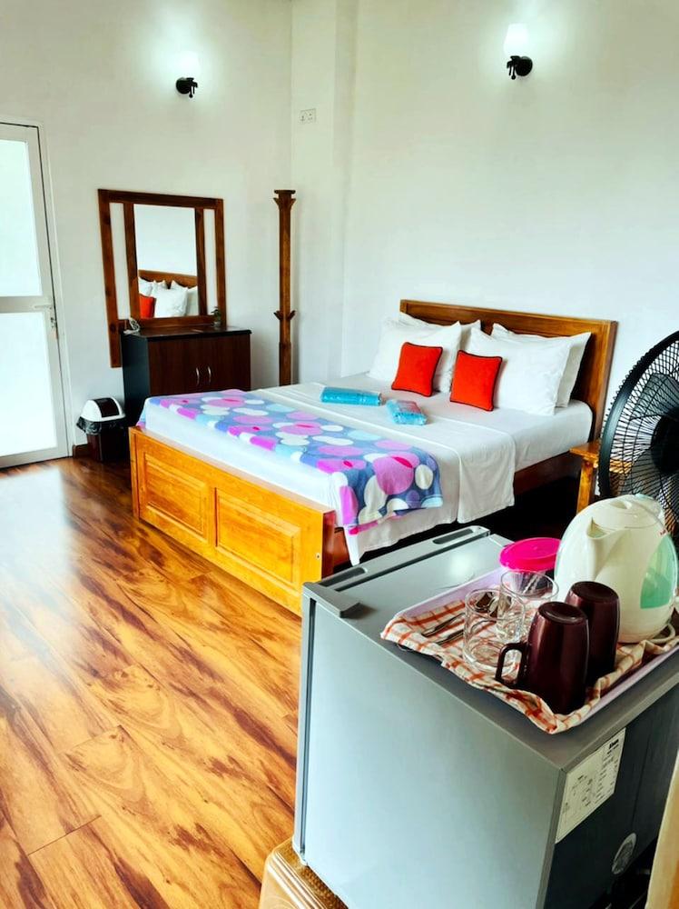 Poomaz Peace Palace - Ella