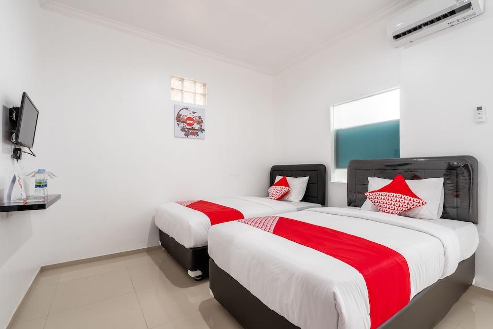 OYO 672 Bali Radiance Canggu