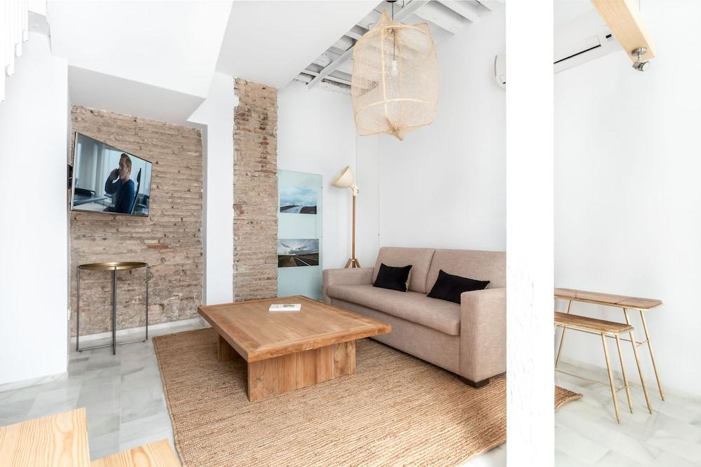 Slow Suites Maestranza