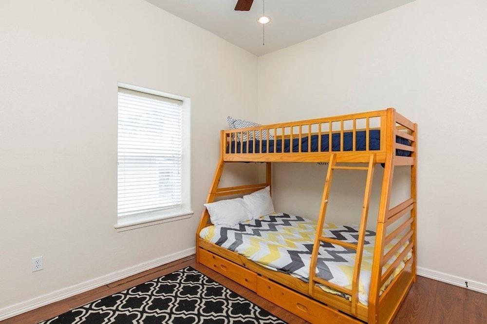 Casa Picasso 3 BR Home with Private Pool