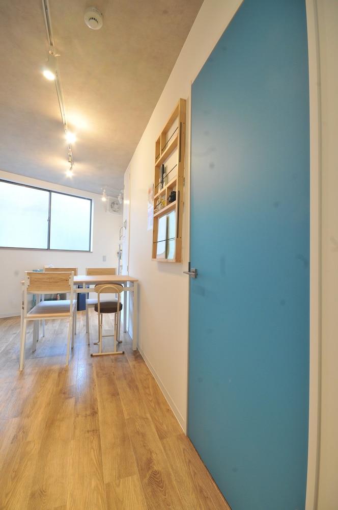 Condominium House in Osaka Namba