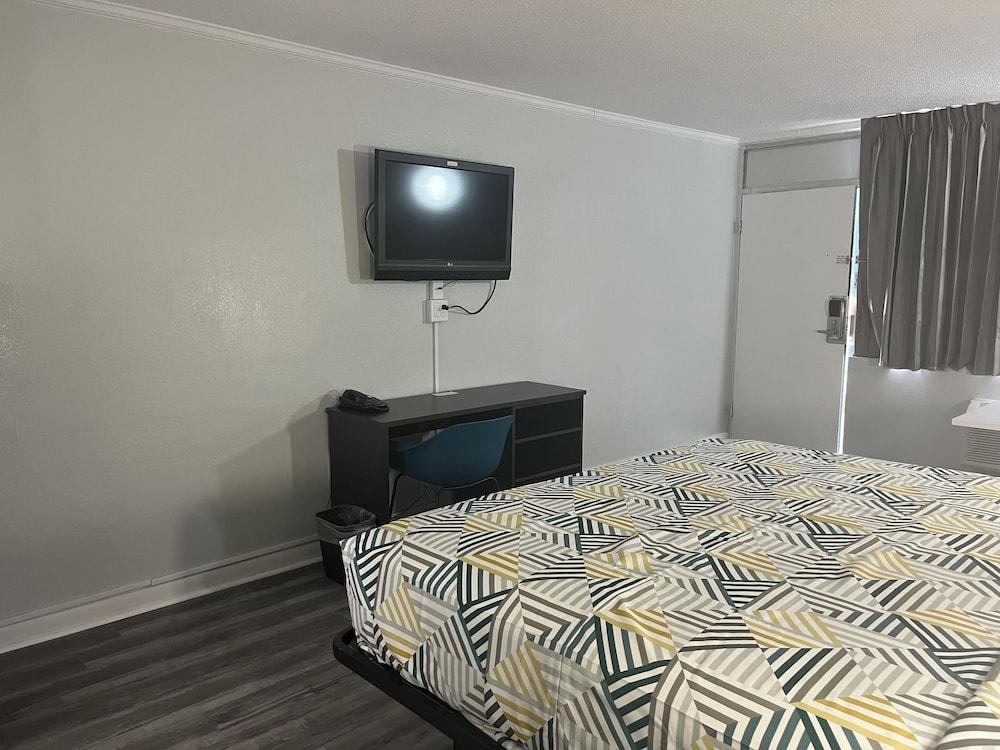 Studio 6 Suites Pocomoke City, MD