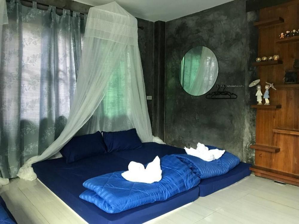 Rai Phusaitran - Hostel