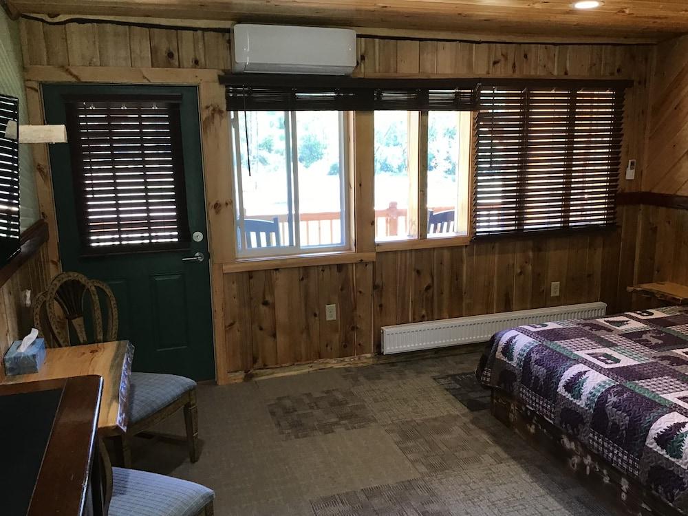 The Halfway House Motel