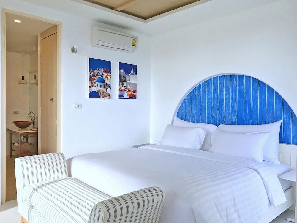 Costa Village Jacuzzi Bangsaray