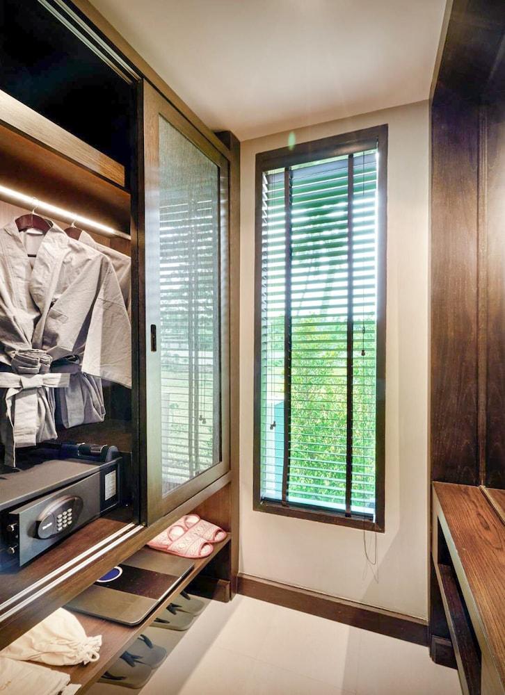 Khanom Beach Resort & Spa