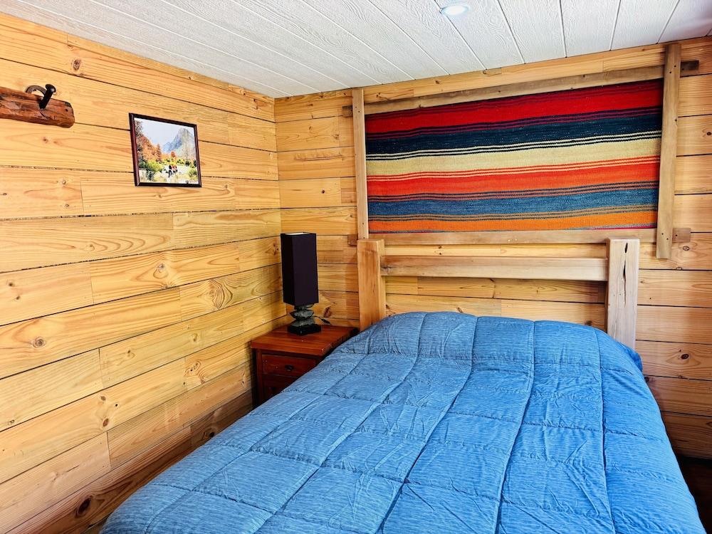 Cabañas entre montañas con tinajas calientes