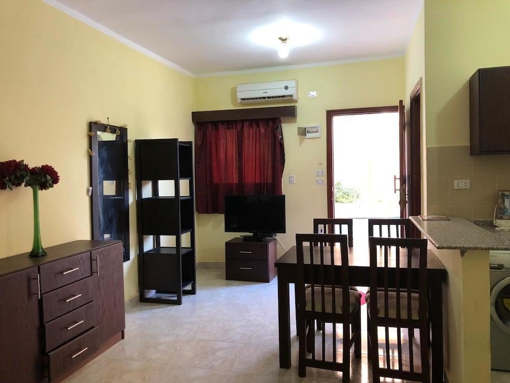 Hurghada 2 Bedrooms at Cozy Compound