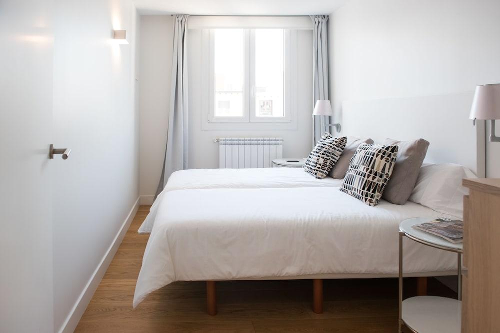 SanSebastianForYou  Urbieta Apartment