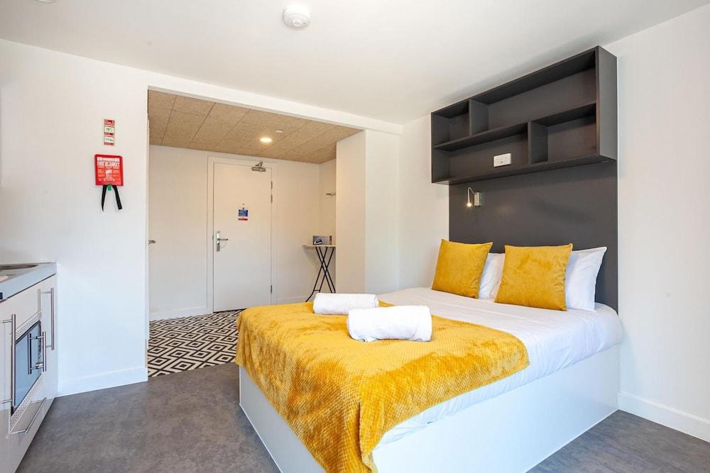 Axo Paradise village