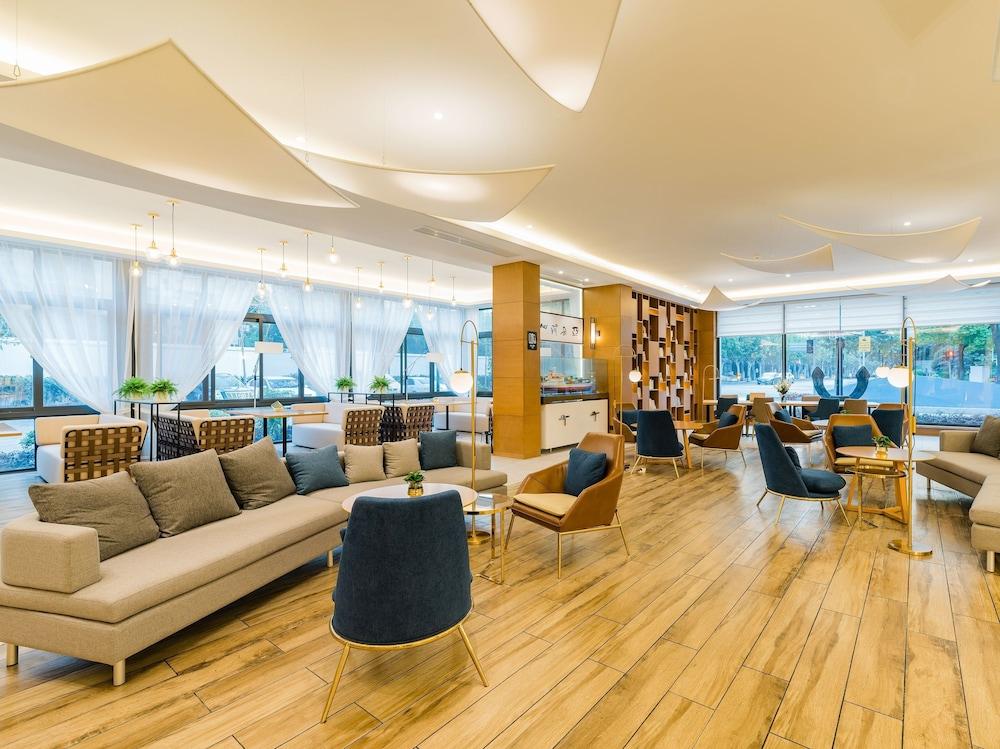 Atour Hotel Linhai Taizhou