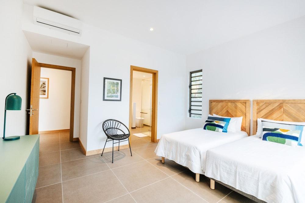 Mythic Suites & Villas by MJ Holidays