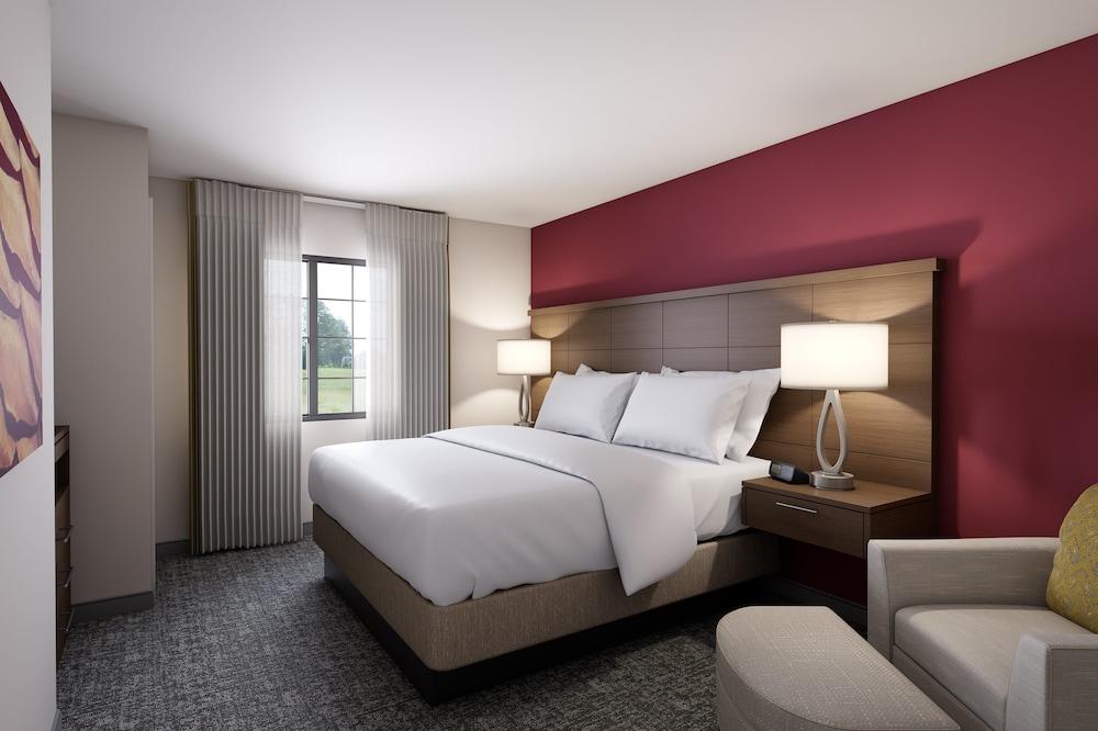 Staybridge Suites Phoenix - Biltmore Area by IHG