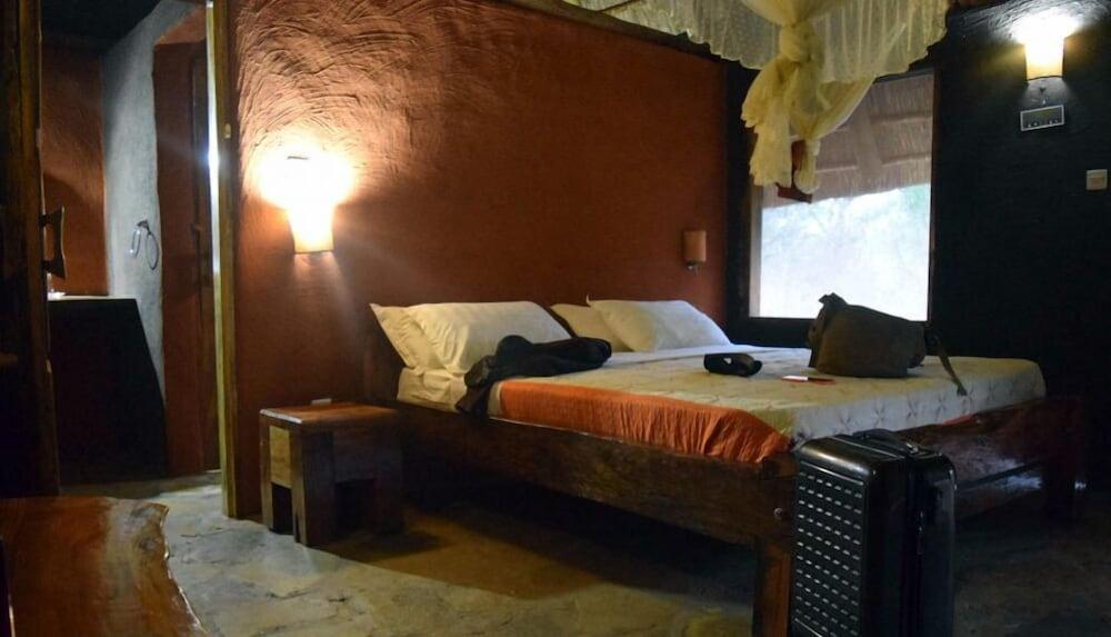 Kabalega Wilderness Lodge